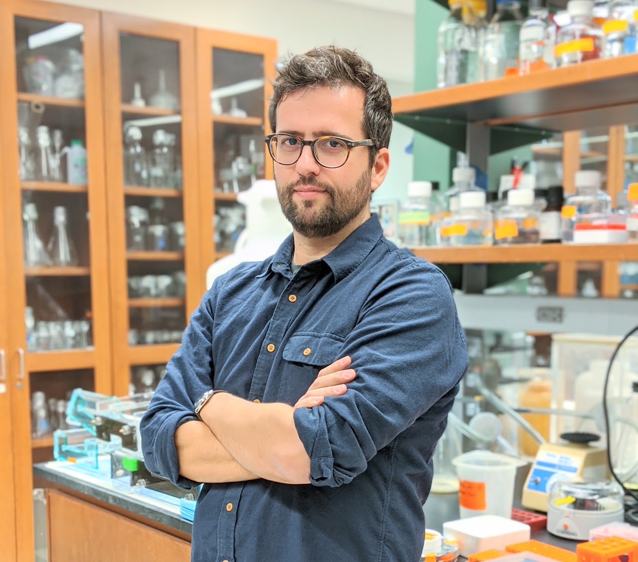 Tomas Aparicio in a research laboratory